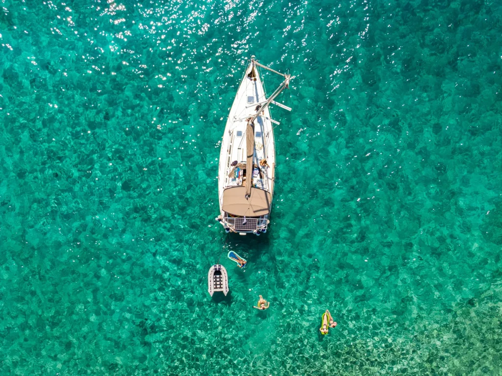 family-sailboat-tour-st-martin